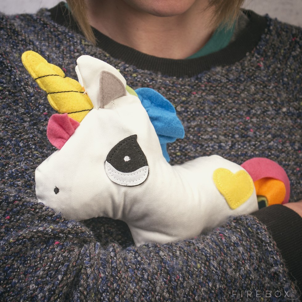 Kuscheliges Einhorn als Wärmekissen